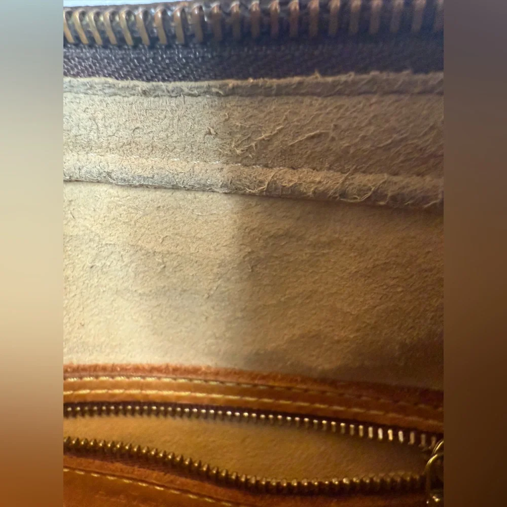 Louis Vuitton Monogram Looping MM